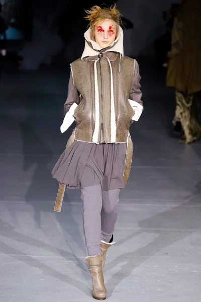 Look 35